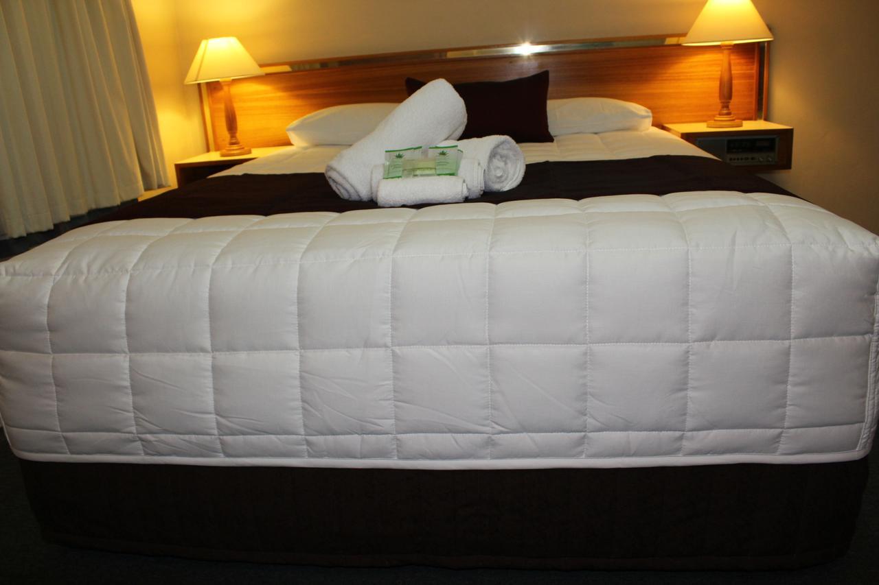 Tabourie Lake Motor Inn المظهر الخارجي الصورة